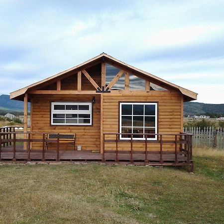 Cabanas Lago Tyndall Torres del Paine National Park Exterior photo